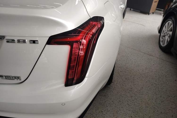 Used Cadillac CT5 2025 28T Urban Sport Edition Right Rear Taillight