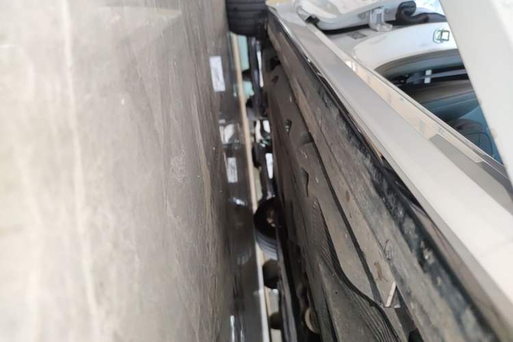 Used Cadillac CT5 2025 28T Track Performance Edition Right Side Sill