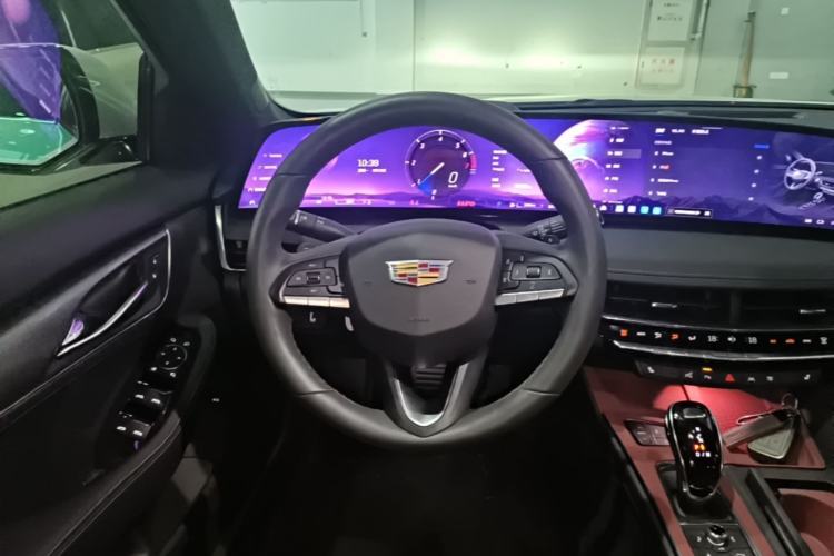 Used Cadillac CT5 2025 28T Urban Sport Edition Steering Wheel