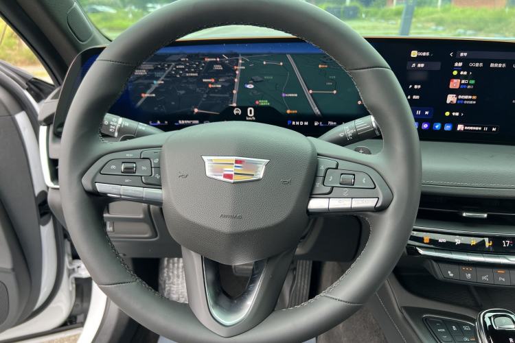 Used Cadillac CT5 2025 28T Track Performance Edition Steering Wheel