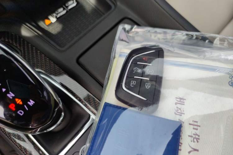 Used Cadillac CT5 2025 28T Track Performance Edition + Peak Track Optional Package Vehicle Key