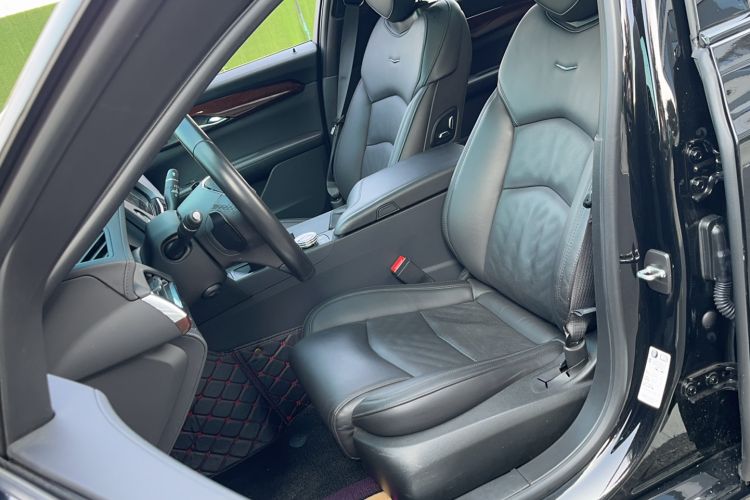 Used Cadillac CT6 2022 28T Fashion Edition Left Front Seat