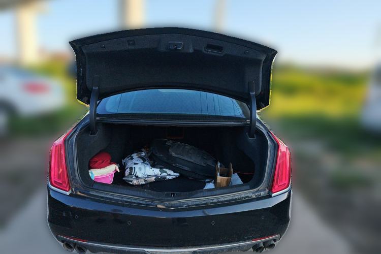 Used Cadillac CT6 2016 40T Leading Model Trunk