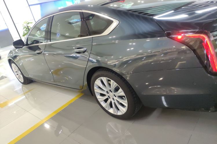Used Cadillac CT6 2023 28T Platinum Edition Left Side