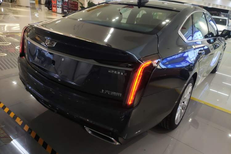 Used Cadillac CT6 2023 28T Platinum Edition Rear Right 45 Deg