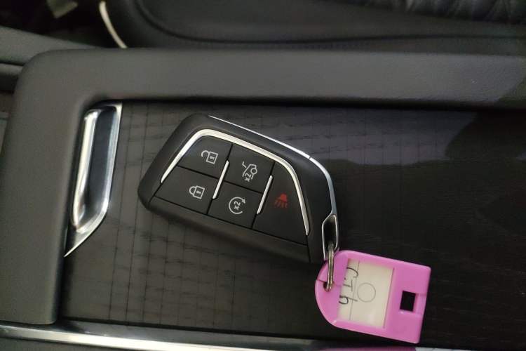 Used Cadillac CT6 2023 28T Platinum Edition Vehicle Key