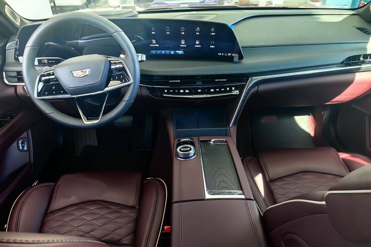 Used Cadillac CT6 2023 28T Platinum Edition Interior 1