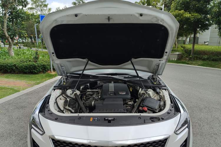 Used Cadillac CT6 2022 28T Luxury Edition Engine Bay