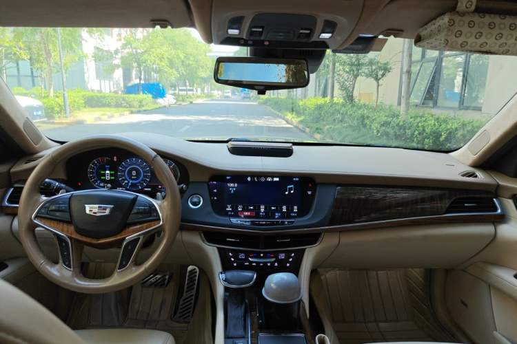 Used Cadillac CT6 2016 28T Platinum Edition Center Console