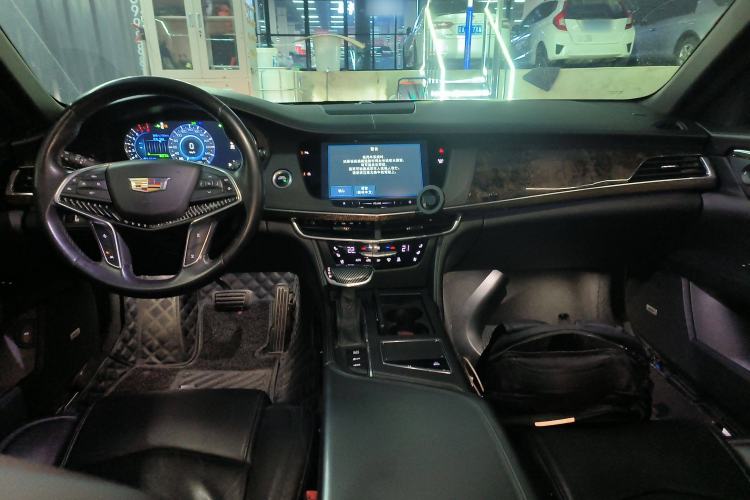 Used Cadillac CT6 2016 28T Luxury Model Center Console