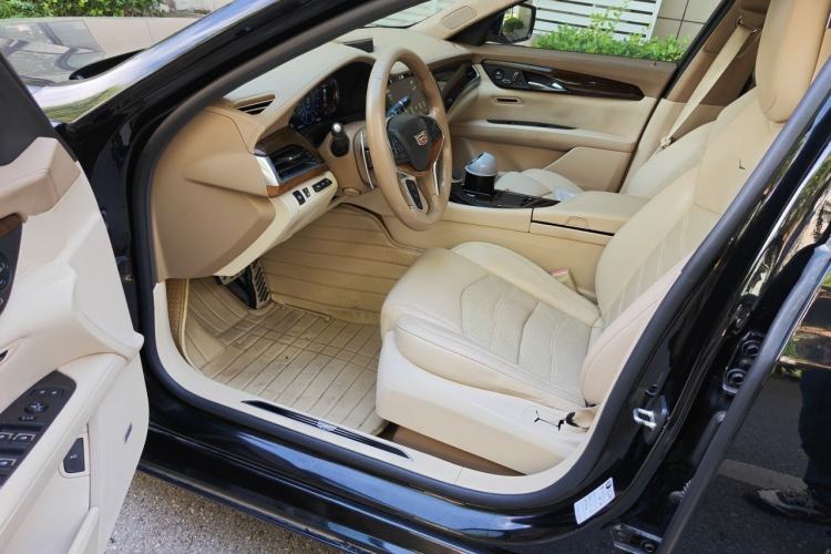 Used Cadillac CT6 2016 28T Platinum Edition Driver Seat