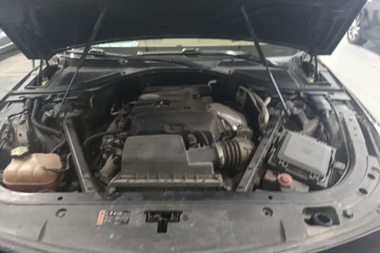 Used Cadillac CT6 2016 28T Platinum Edition Engine Bay