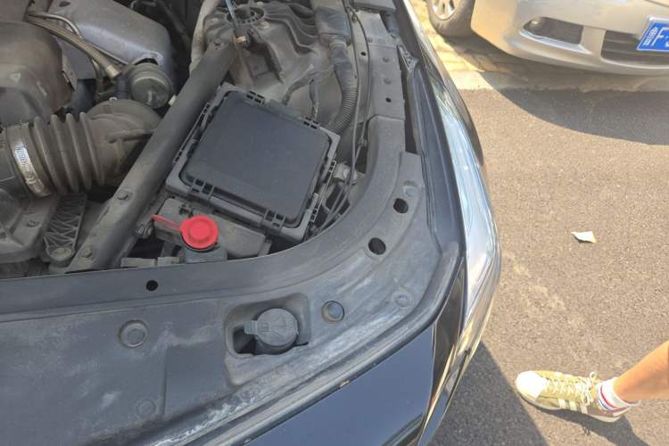 Used Cadillac CT6 2016 28T Luxury Model Engine Bay Left