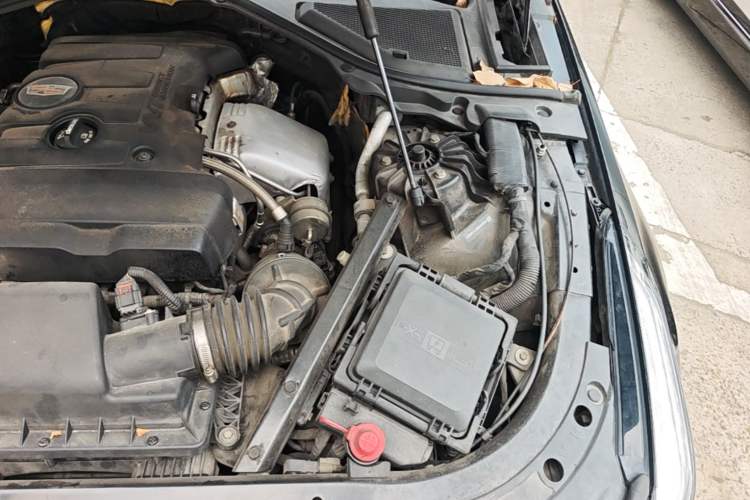 Used Cadillac CT6 2016 28T Luxury Model Engine Bay Left