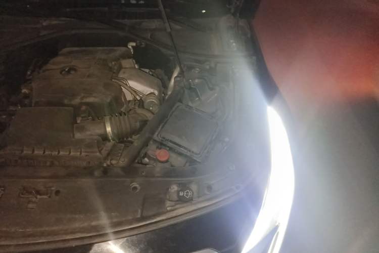 Used Cadillac CT6 2016 28T Leading Model Engine Bay Left