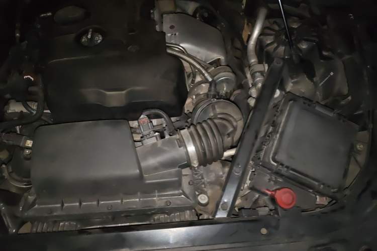 Used Cadillac CT6 2016 28T Elite Edition Engine Bay Left