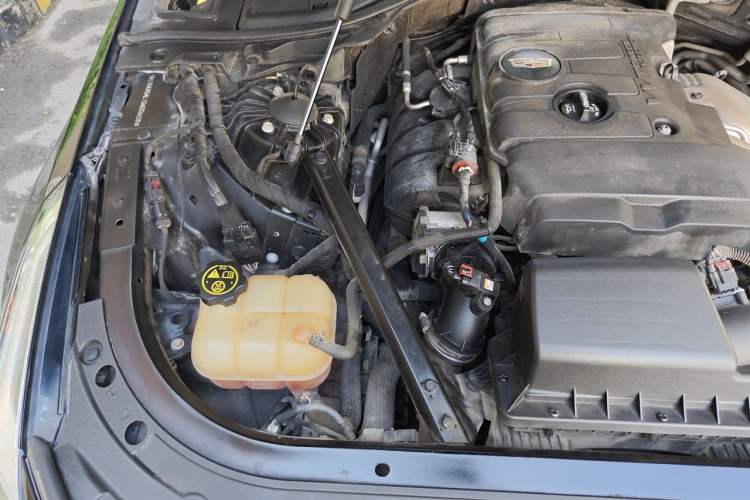 Used Cadillac CT6 2016 28T Platinum Edition Engine Bay Right