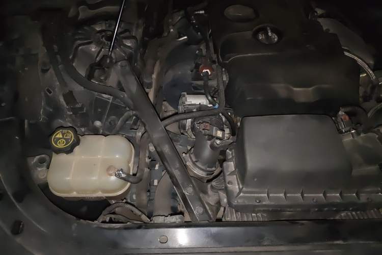 Used Cadillac CT6 2016 28T Elite Edition Engine Bay Right