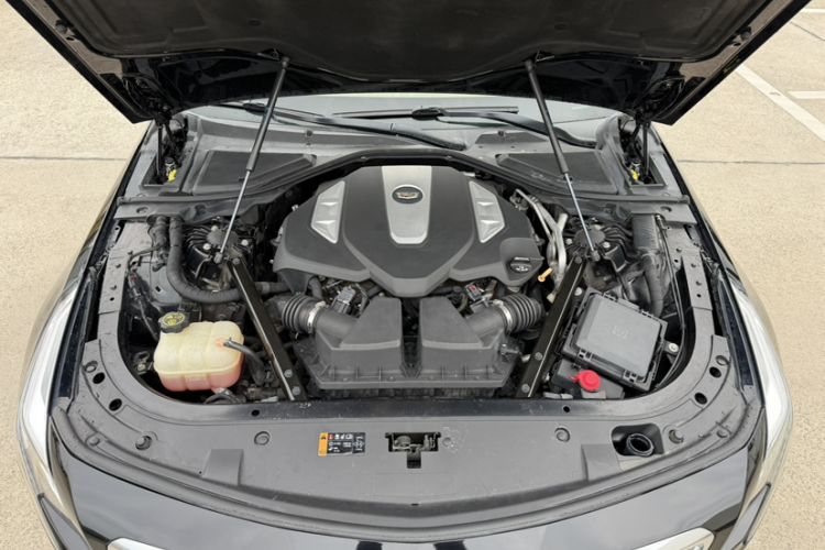 Used Cadillac CT6 2016 40T Platinum Edition Engine Bay