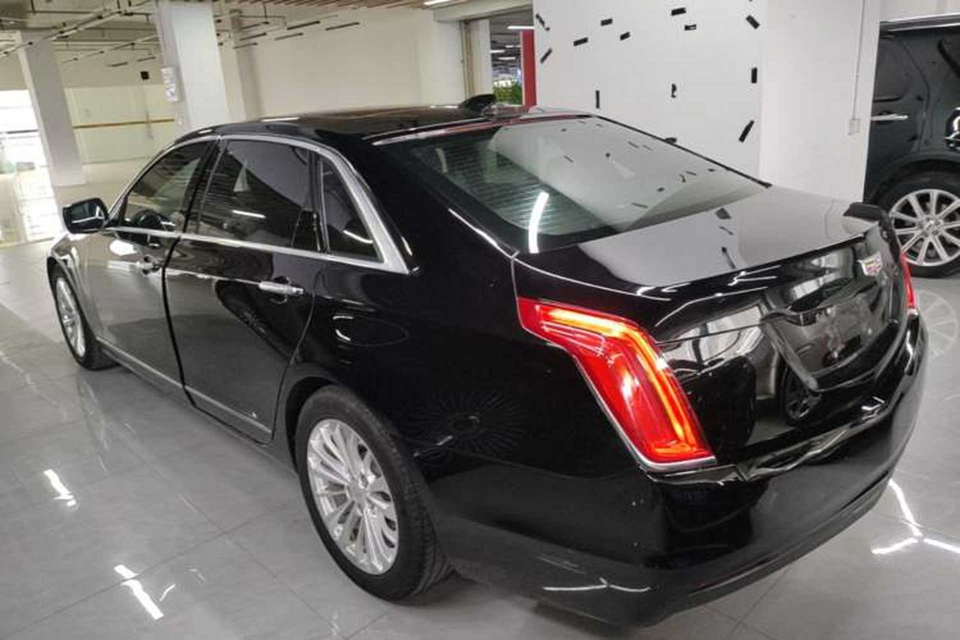 Used Cadillac CT6 2016 28T Luxury Model Exterior 2