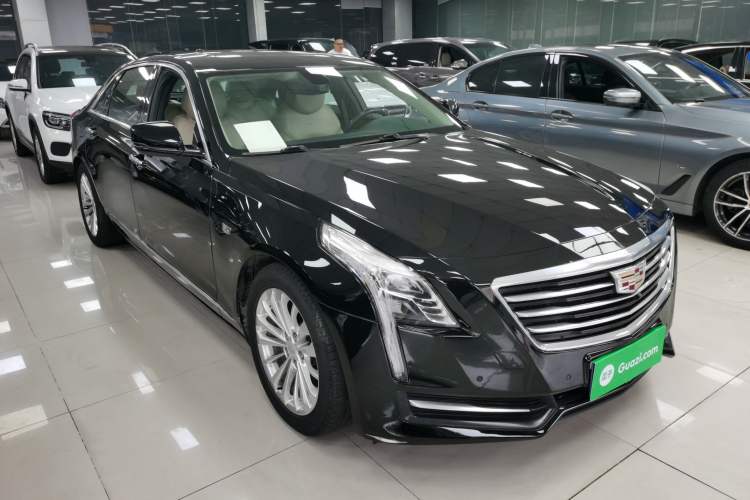 Used Cadillac CT6 2016 28T Fashion Edition Front Right 45 Deg