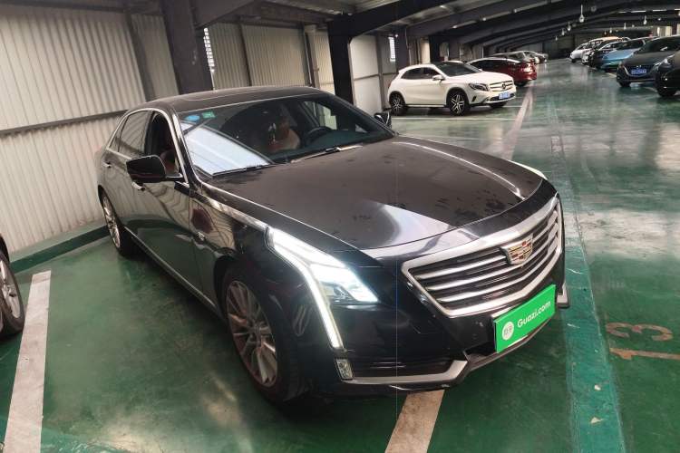 Used Cadillac CT6 2016 40T Leading Model Front Right 45 Deg