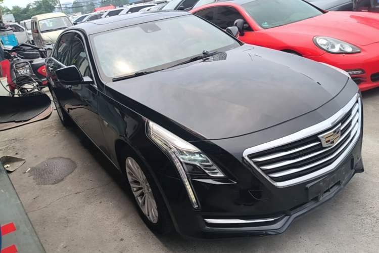Used Cadillac CT6 2016 28T Luxury Model Front Right 45 Deg