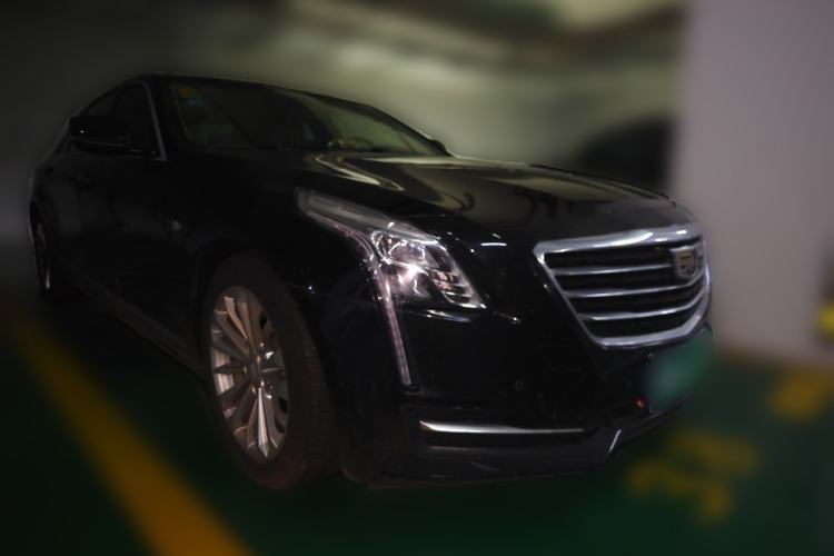 Used Cadillac CT6 2016 28T Fashion Edition Front Right 45 Deg