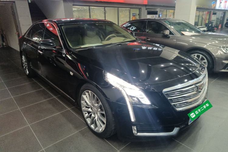 Used Cadillac CT6 2016 28T Platinum Edition Front Right 45 Deg