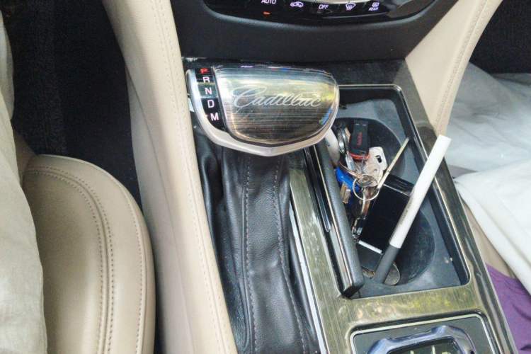 Used Cadillac CT6 2016 28T Elite Edition Gear Lever