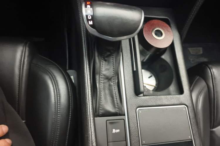 Used Cadillac CT6 2016 40T Luxury Model Gear Lever
