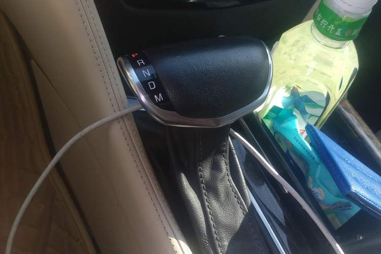 Used Cadillac CT6 2016 40T Platinum Edition Gear Lever