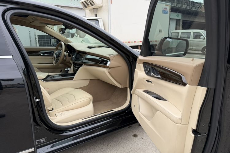 Used Cadillac CT6 2016 40T Platinum Edition Interior 11