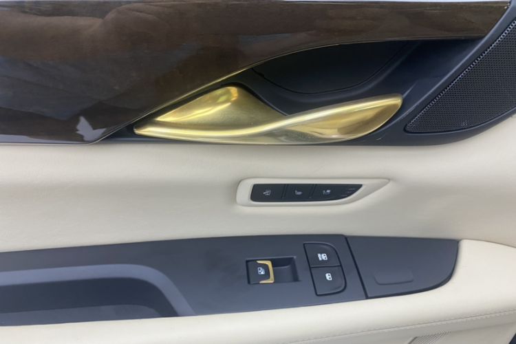 Used Cadillac CT6 2016 40T Platinum Edition Interior 13