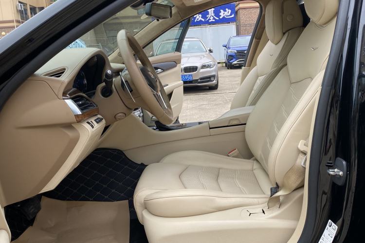Used Cadillac CT6 2016 28T Platinum Edition Interior 3