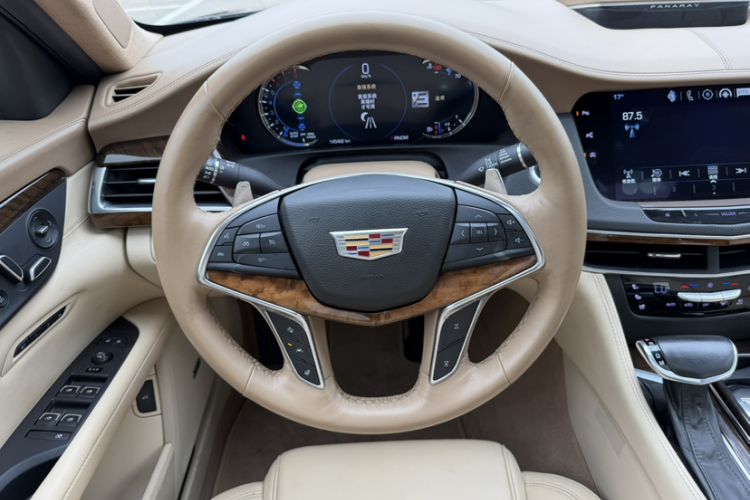 Used Cadillac CT6 2016 40T Platinum Edition Interior 3