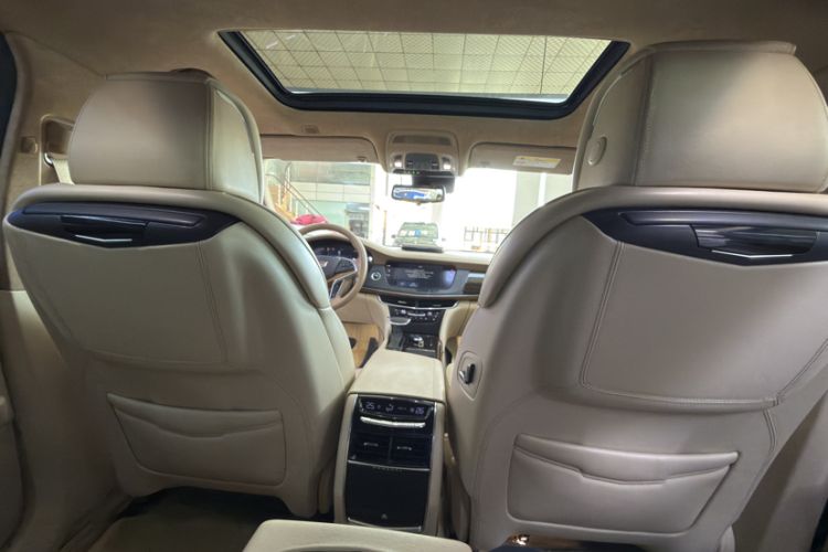 Used Cadillac CT6 2016 40T Platinum Edition Interior 5