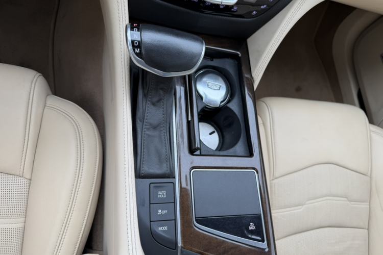 Used Cadillac CT6 2016 40T Platinum Edition Interior 5