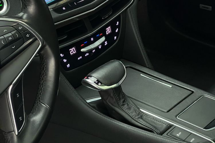Used Cadillac CT6 2016 40T Luxury Model Interior 6