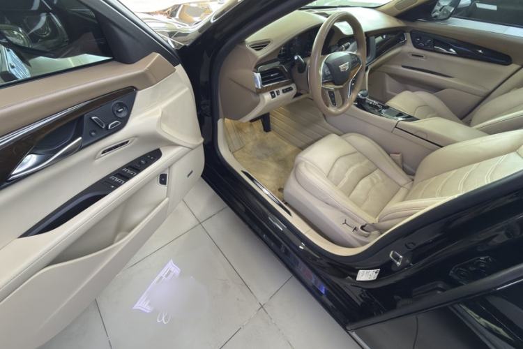 Used Cadillac CT6 2016 40T Platinum Edition Interior 7