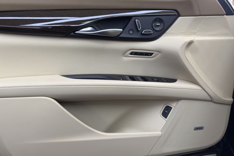 Used Cadillac CT6 2016 40T Platinum Edition Interior 8