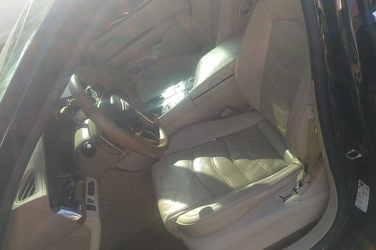 Used Cadillac CT6 2016 40T Platinum Edition Left Front Seat