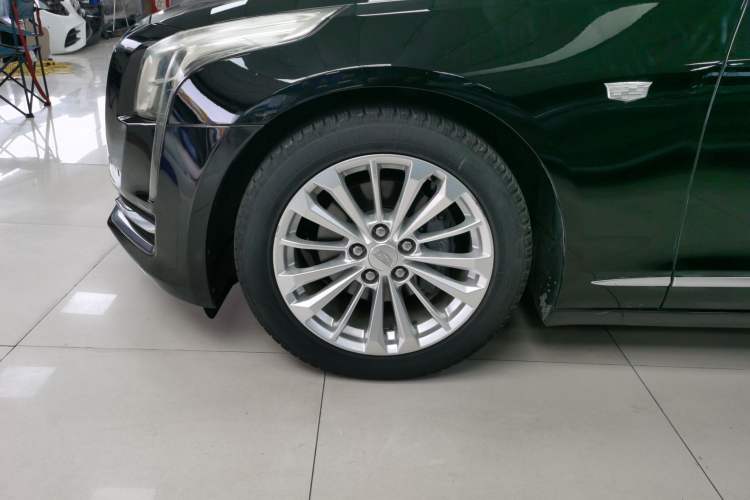 Used Cadillac CT6 2016 28T Fashion Edition Left Front Wheel Hub