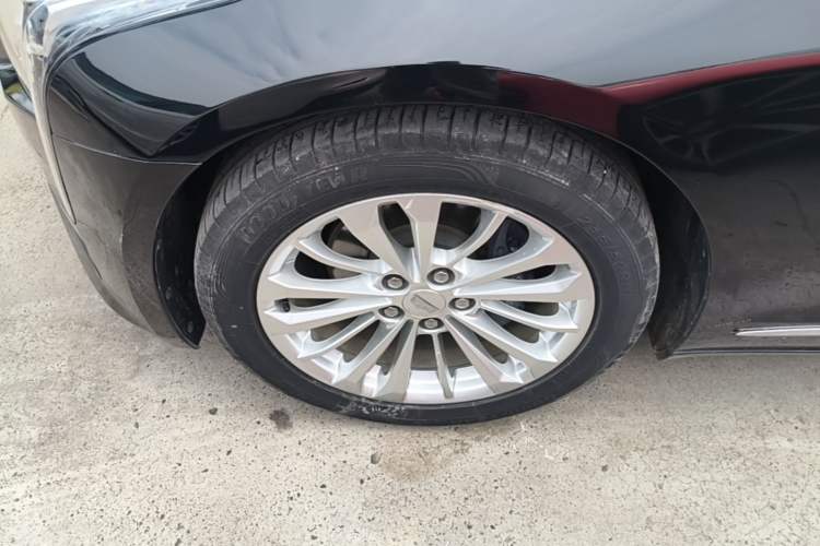 Used Cadillac CT6 2016 28T Luxury Model Left Front Wheel Hub