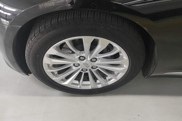 Used Cadillac CT6 2016 28T Fashion Edition Left Front Wheel Hub