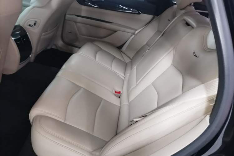 Used Cadillac CT6 2016 28T Fashion Edition Left Rear Seat