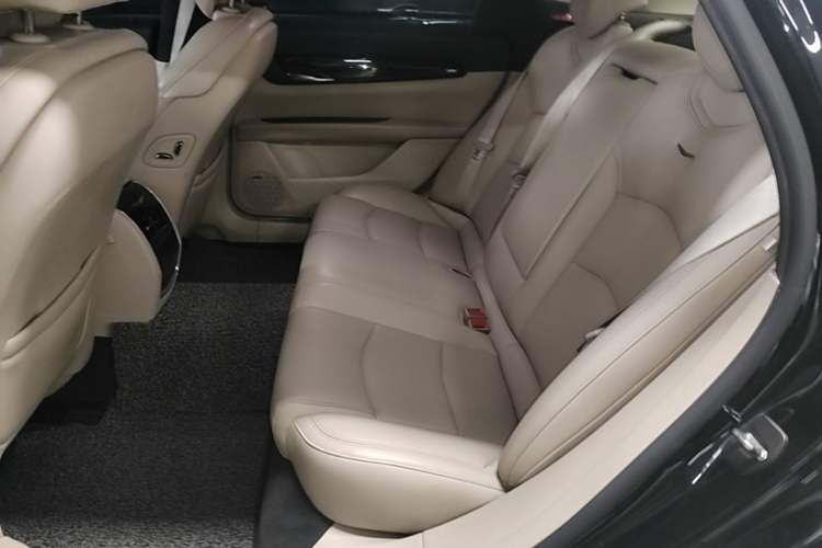Used Cadillac CT6 2016 28T Fashion Edition Left Rear Seat