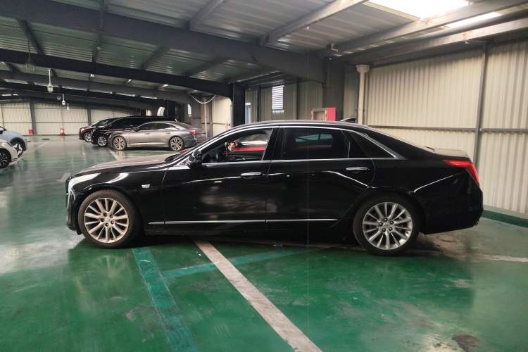 Used Cadillac CT6 2016 40T Leading Model Left Side