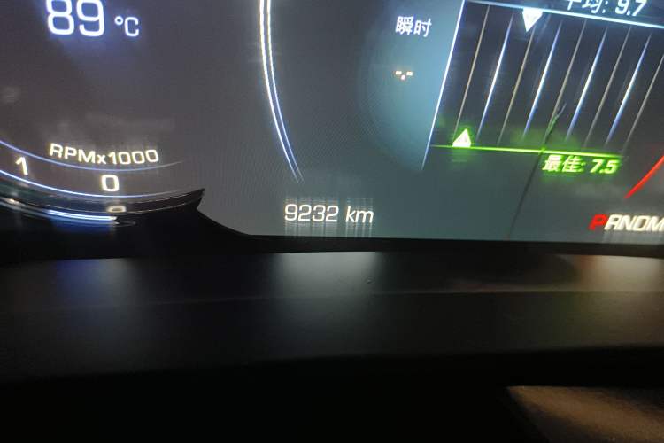 Used Cadillac CT6 2016 28T Leading Model Odometer Close Up