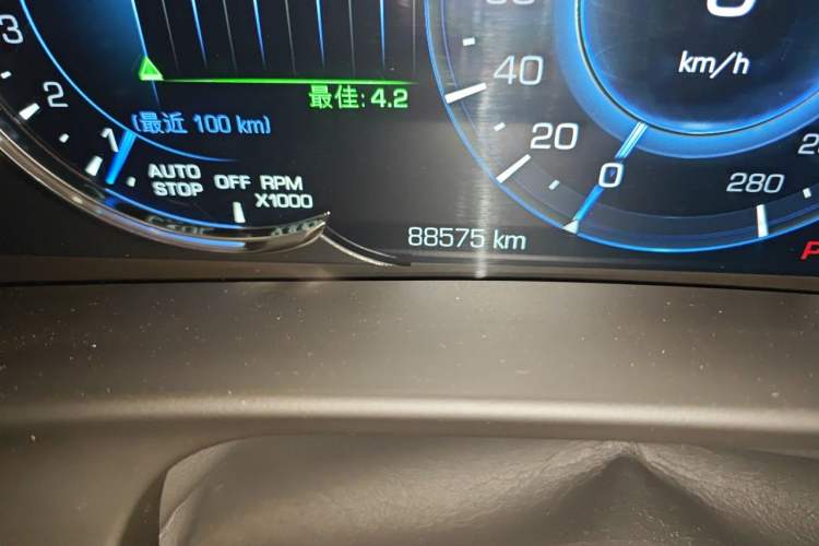 Used Cadillac CT6 2016 28T Luxury Model Odometer Close Up